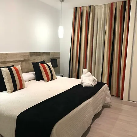 Hotel Hotel Tres Estrellas Casa Maribona Gela 3*