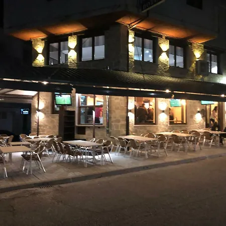 Hotel Tres Estrellas Casa Maribona Gela 3*