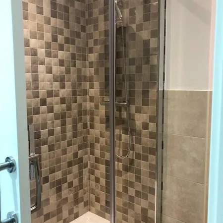 Tres Estrellas Casa Maribona Gela