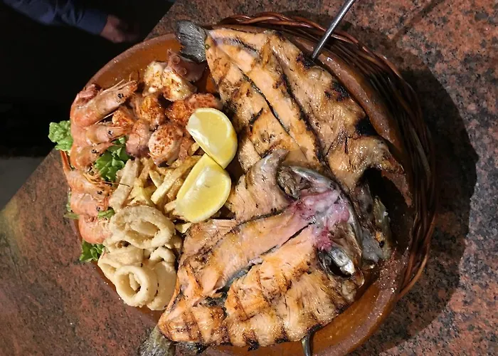 Tres Estrellas Casa Maribona Gela