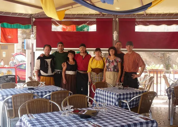 호텔 Tres Estrellas Casa Maribona Gela 3*