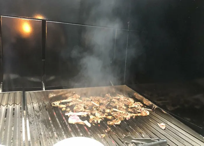 Tres Estrellas Casa Maribona Gela 호텔