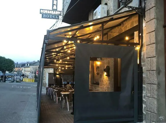 Tres Estrellas Casa Maribona Gela El Puente (Castile and Leon)