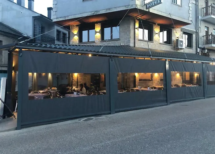 Tres Estrellas Casa Maribona Gela Hotel El Puente (Castile and Leon)